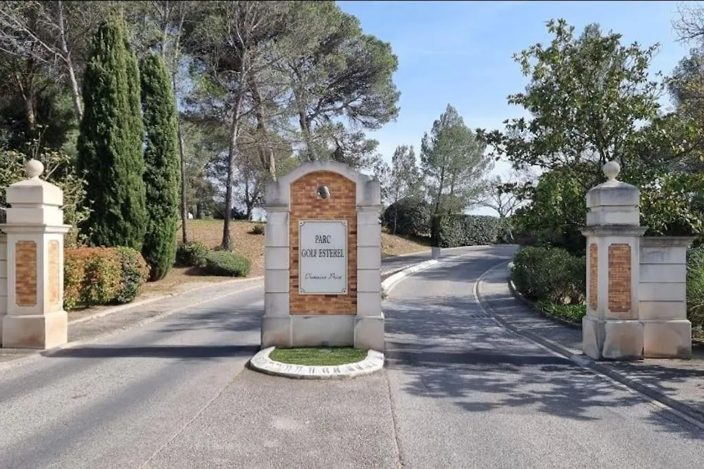 Chez K&D Studioterra Saint-Raphaël شقة